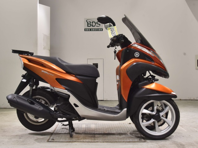Yamaha TRICITY MW125 2015