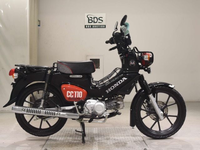 Honda CC110 CROSSCUB 2022