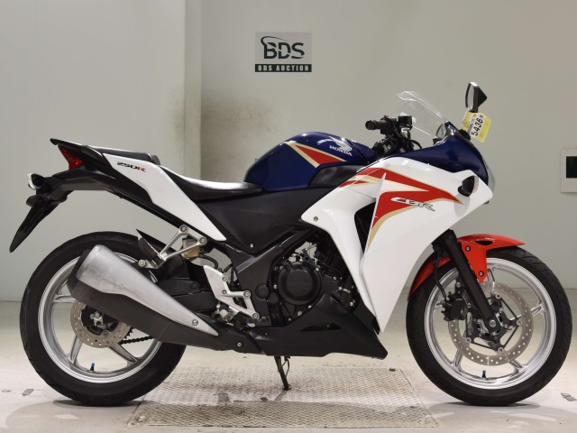 Honda CBR250R 2011