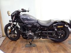 HD RH975 NIGHT STAR 2022
