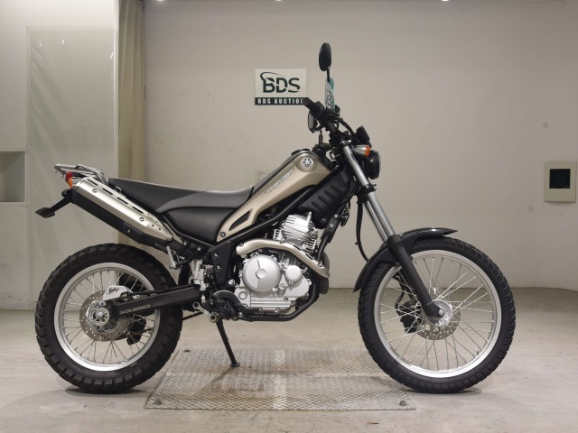Yamaha TRICKER 2018