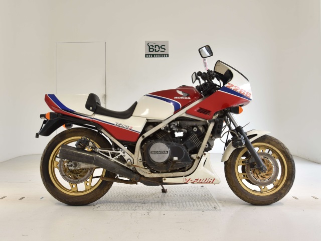 Honda VF750F 1983