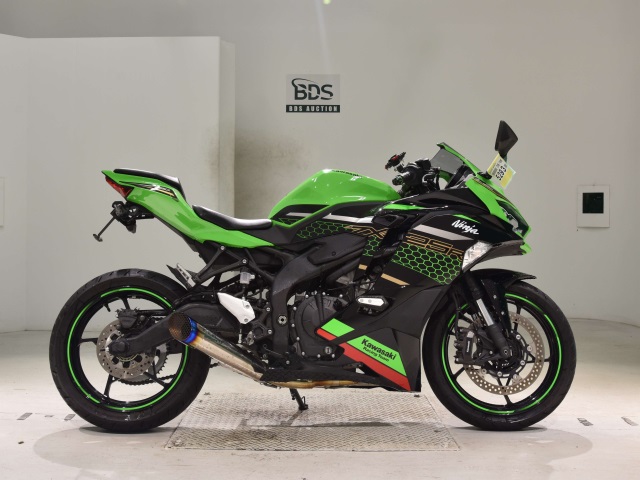 Kawasaki NINJA ZX-25R KRT 2021
