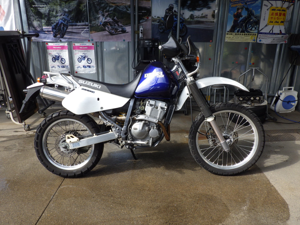 Suzuki DJEBEL250XC