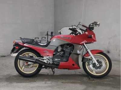 Kawasaki GPZ900R 1992