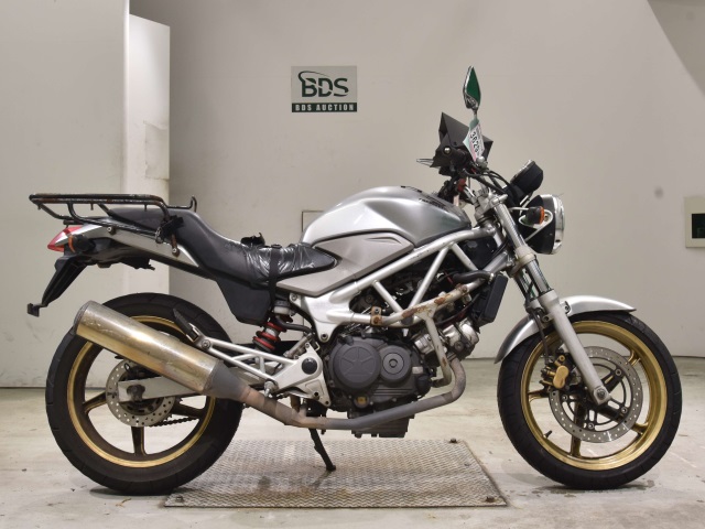Honda VTR250 2011