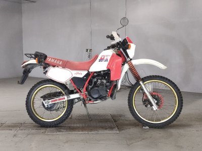Yamaha DT200R