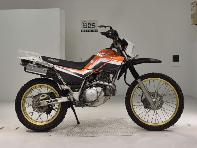 Yamaha SEROW XT225 2000