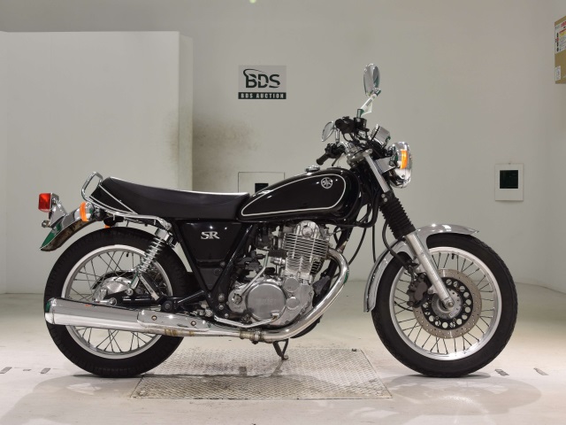 Yamaha SR400 2010