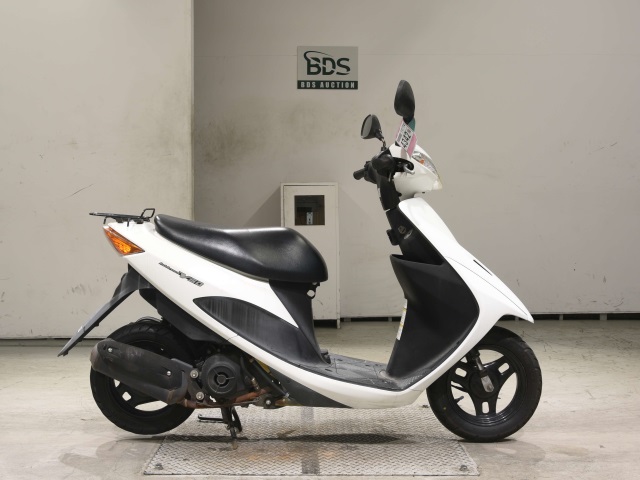 Suzuki ADDRESS V50