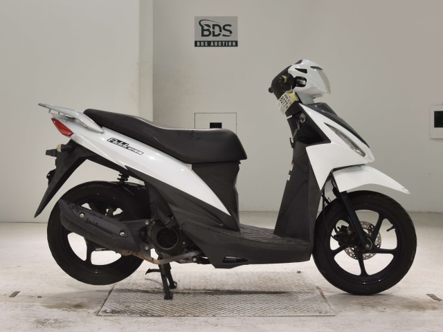 Suzuki ADDRESS V110