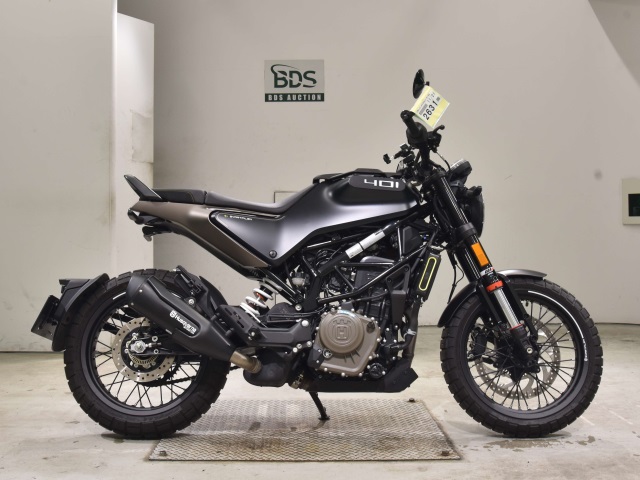 Husqvarna SVARTPILEN 401 2023