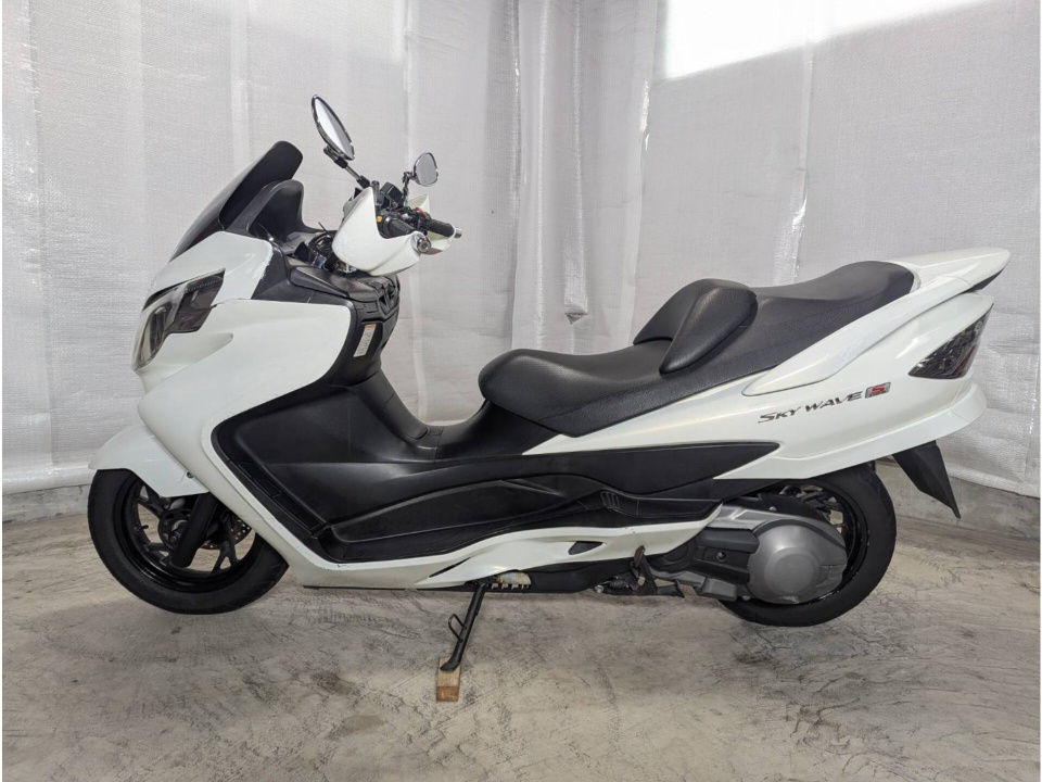 Suzuki SKYWAVE 400
