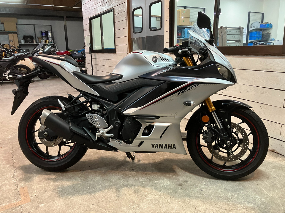 Yamaha YZF-R25A 2020
