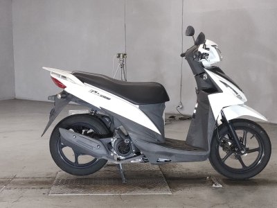 Suzuki ADDRESS V110