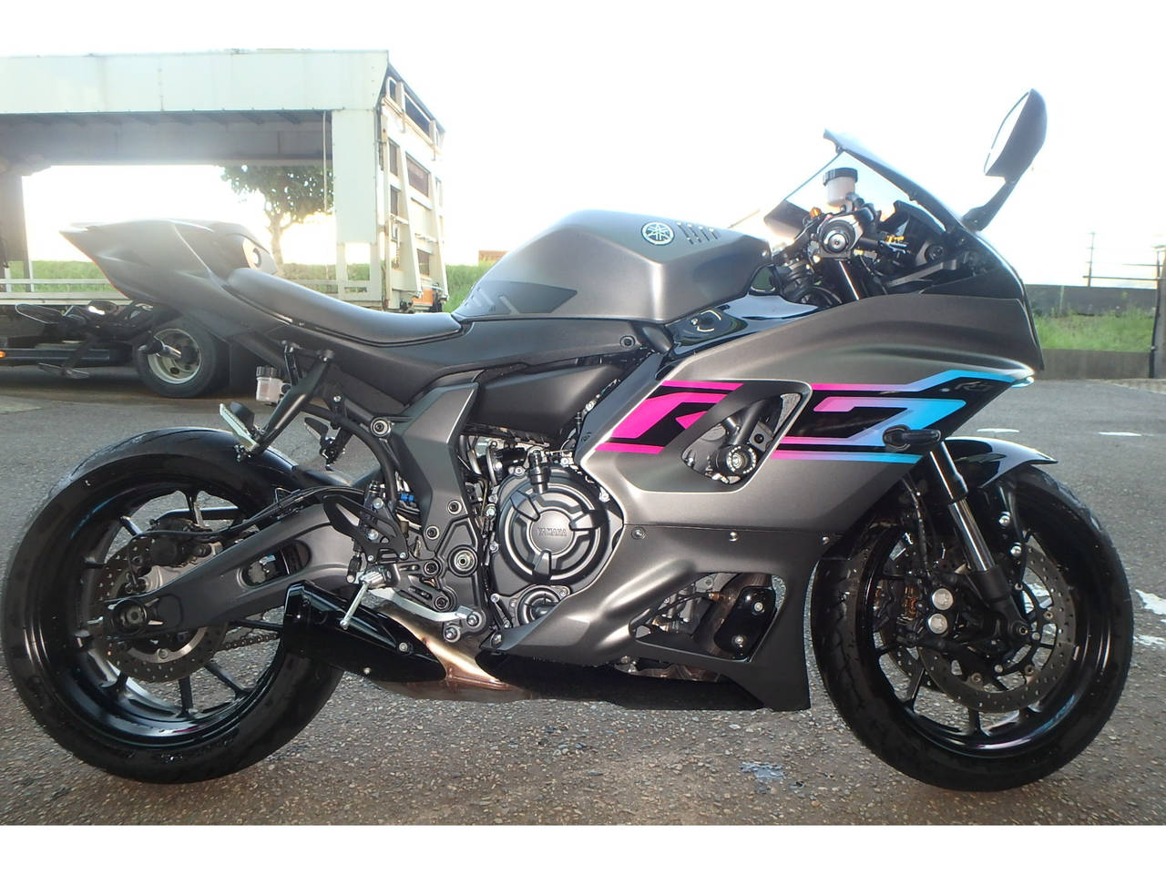 Yamaha YZF-R7 2024