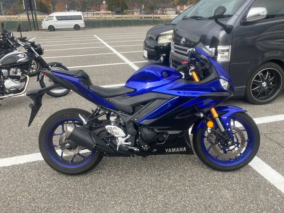 Yamaha YZF-R25A 2019
