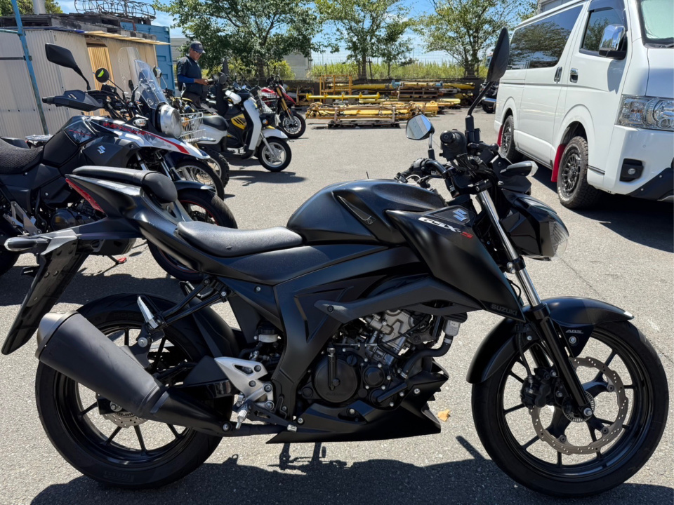 Suzuki GSX-S125A