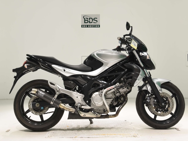 Suzuki GLADIUS SFV400 2011