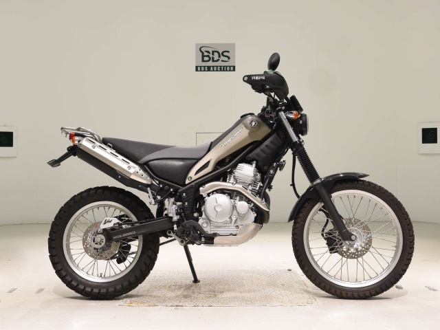 Yamaha TRICKER 2018