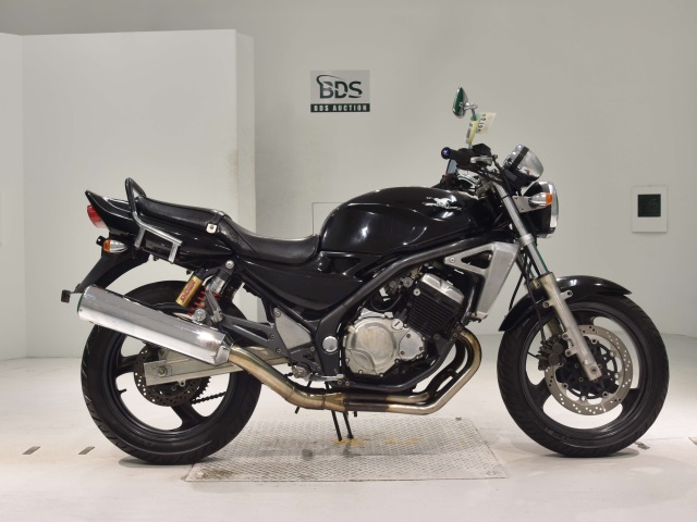 Suzuki GSX250FX 2002