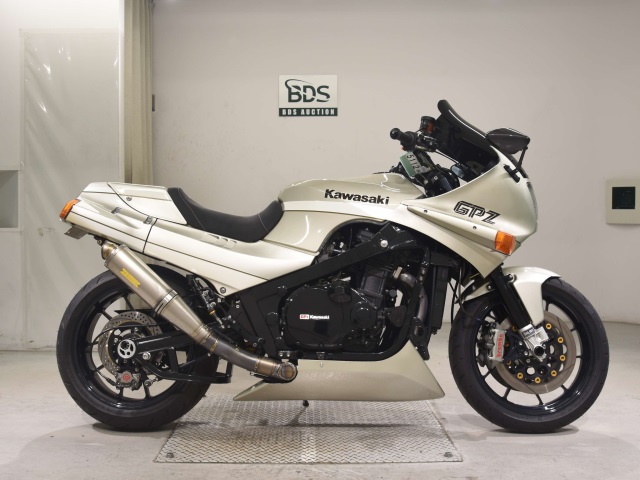 Kawasaki GPZ1000RX 1989
