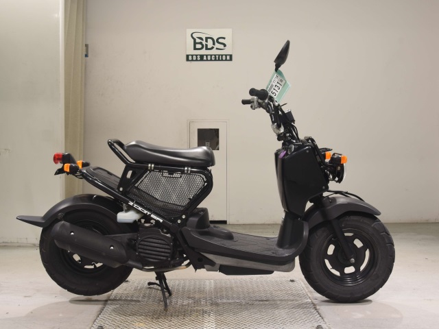 Honda ZOOMER 2011