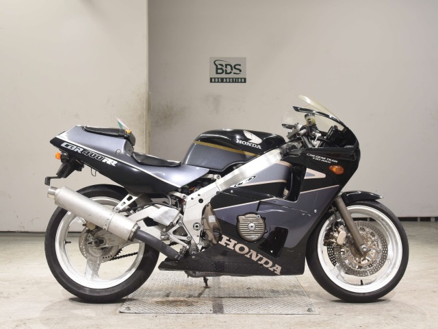 Honda CBR400RR 1988