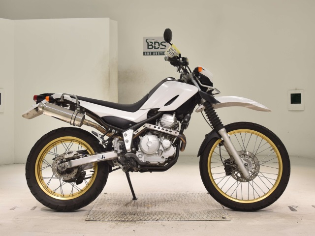 Yamaha SEROW XT250 2012