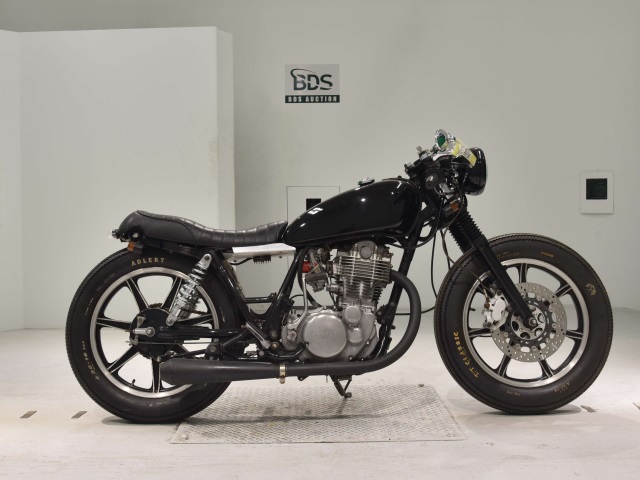 Yamaha SR400 2002