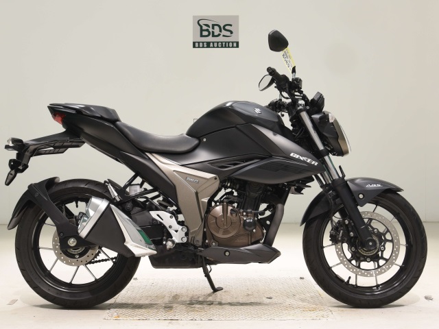 Suzuki GIXXER250