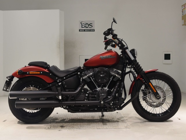 HD STREETBOB FXBB1750 2019