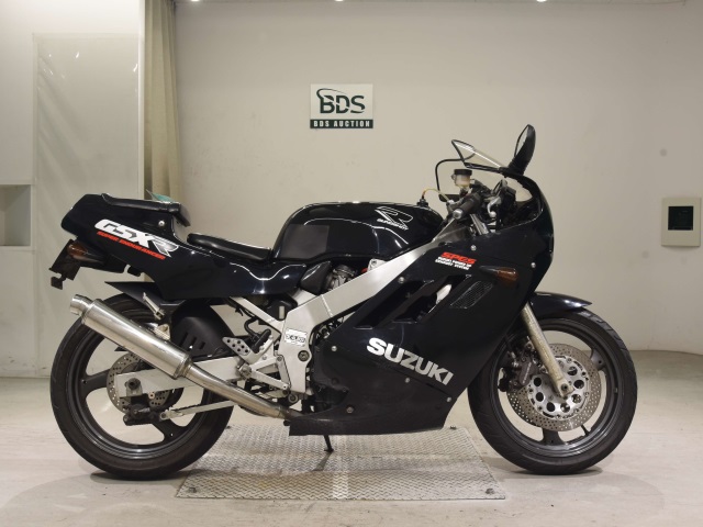 Suzuki GSX-R400 1989