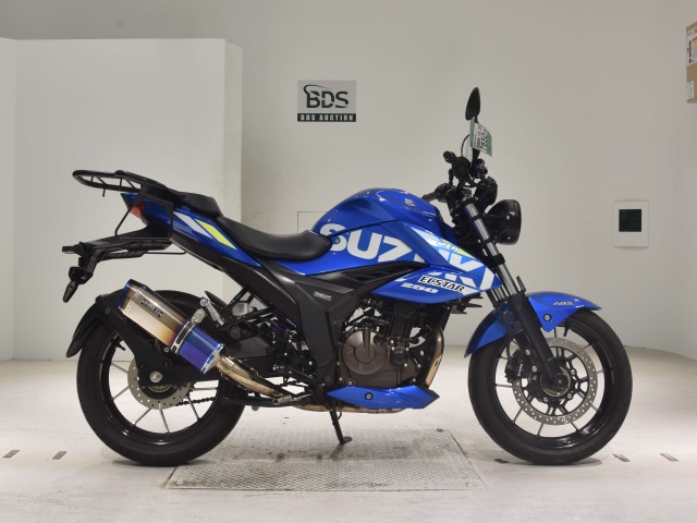 Suzuki GIXXER250