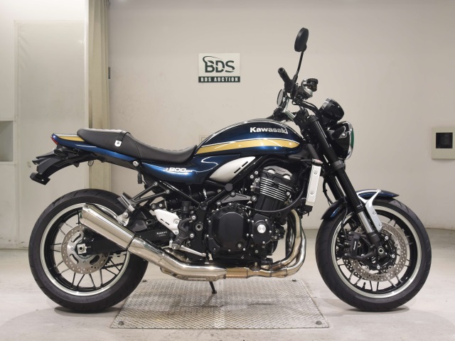 Kawasaki Z900RS 2023