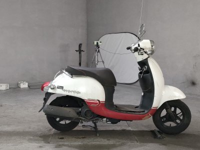 Honda GIORNO 2012