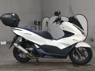 Honda PCX e:HEV 2021