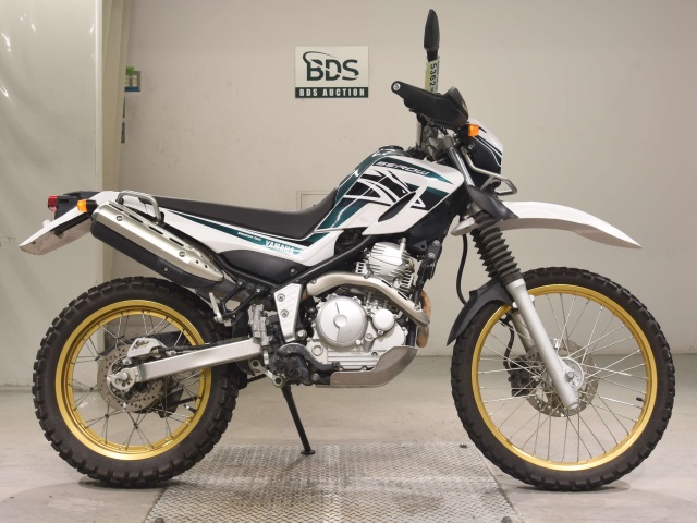 Yamaha SEROW XT250