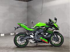 Kawasaki NINJA ZX-25R KRT 2021