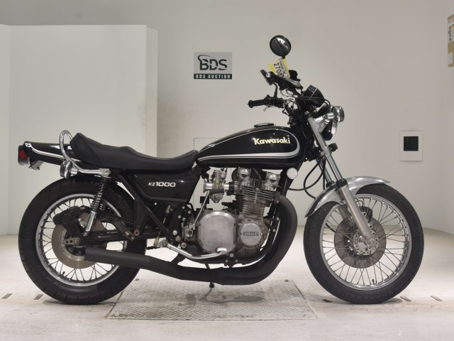 Kawasaki Z1000 2023