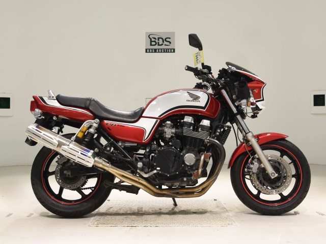 Honda CB750SFK 2015