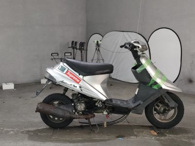 Suzuki ADDRESS V100
