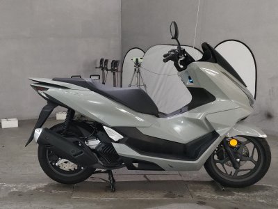 Honda PCX125 2025