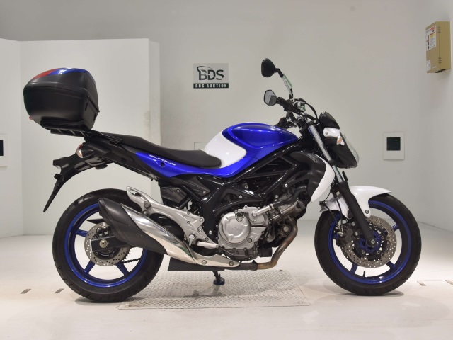 Suzuki GLADIUS SFV400 2014