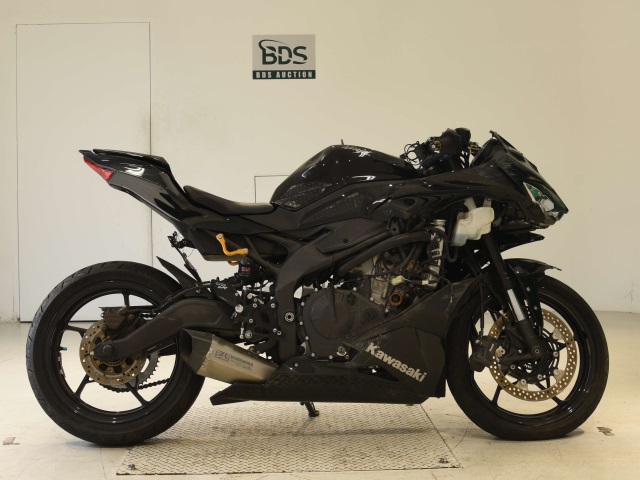 Kawasaki NINJA ZX-25R 2021
