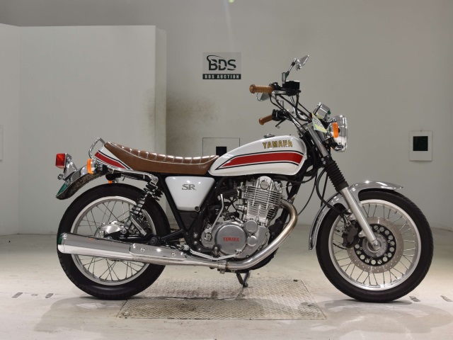 Yamaha SR400 2017