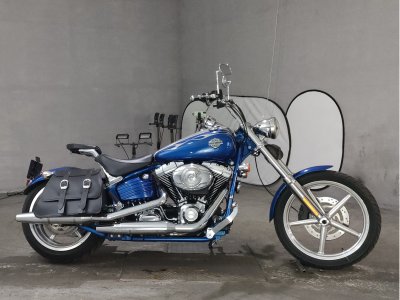 HD ROCKER C FXCWC1580 2008
