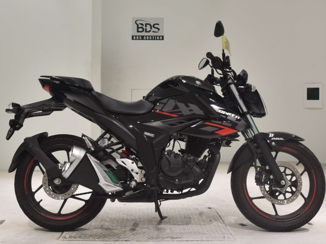 Suzuki GIXXER150