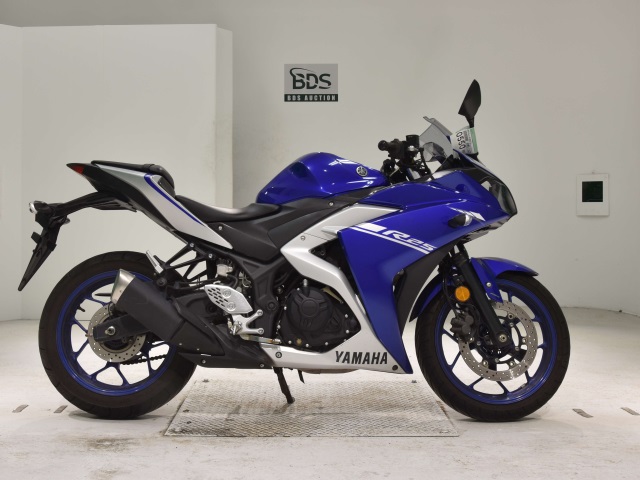 Yamaha YZF-R25A 2017