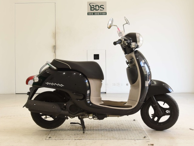 Honda GIORNO 2011